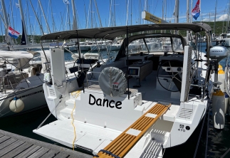 Dufour 470 - Dance